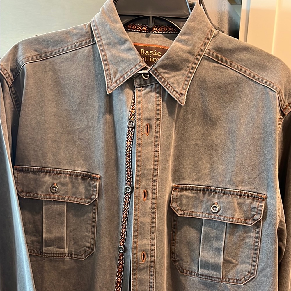 Basic Editions Gray Button-Up Shirt - image 1